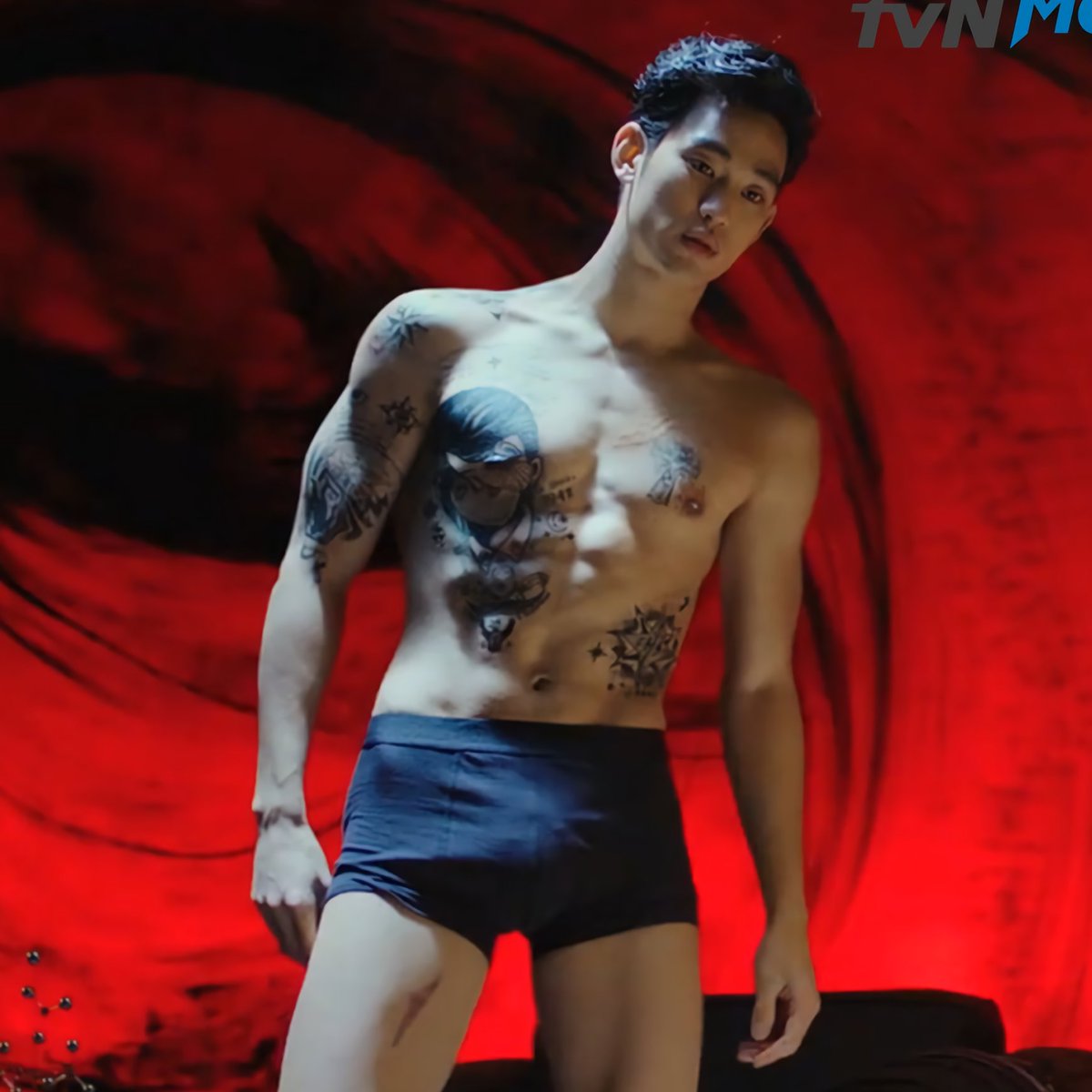 Les 10 acteurs coréens les plus sexy selon les fans Vous les avez vus habillés de vêtements de marque alors il est temps maintenant de les voir dans des tenues légères ! Les 10 acteurs coréens les plus sexy selon les fans K-Sélection
