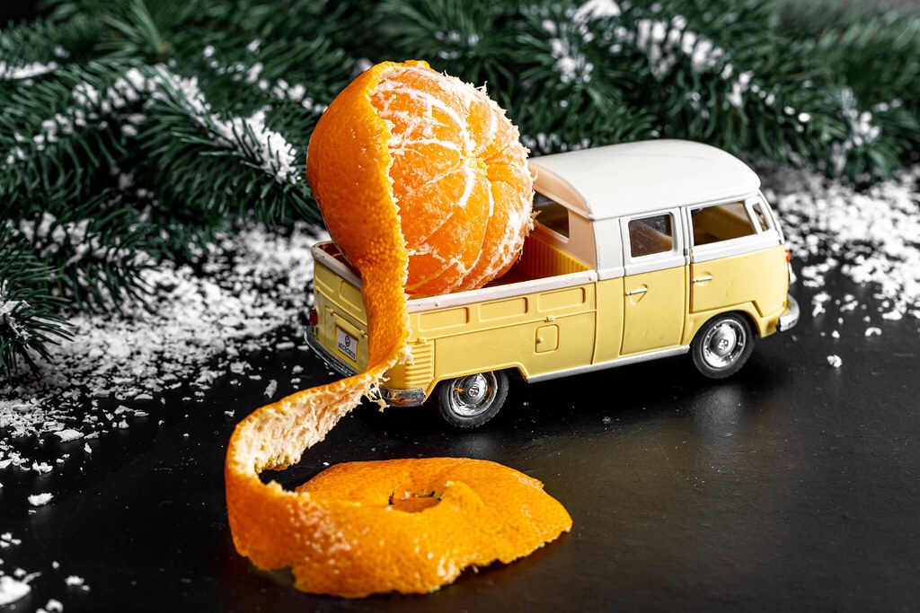 bts_rafa2's tweet photo. On my way to deliver tangerine to my Loyal Meow #MinYoongi 🥺💜
#OurBoyEdSheeran 
#EdsheeranIsTheBoyOfArmy https://t.co/uqCKiUecqr