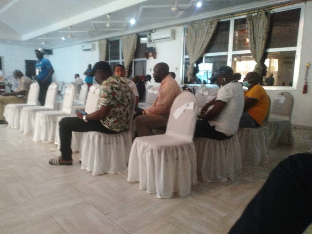 morrisjr88's tweet photo. Update from the #SLFACongress: Voting just ended at the #WusumHotelHall in #Makeni as #Observers, #Delegates, #Candidates & #Media awaits the counting process and announcement of results for the next #SLFAPresident.
@CAF_Media @fifamedia @SLFA_sl
#SierraLeoneSports https://t.co/CmlAuOA2Mf