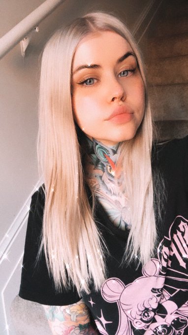 🥺 I got my hair done https://t.co/EY48vvR75Y