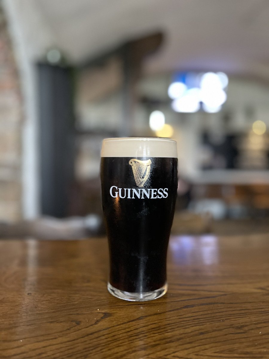 #GuinnessTime <a href="/Kinnity_Castle/">Kinnitty Castle</a>
