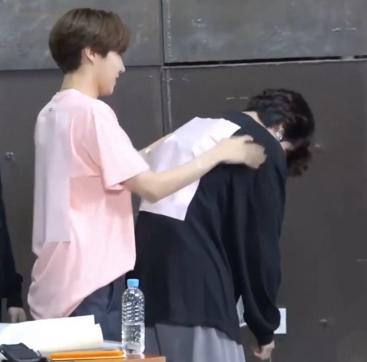 btscapybara's tweet photo. https://t.co/IGPHdht6Yp