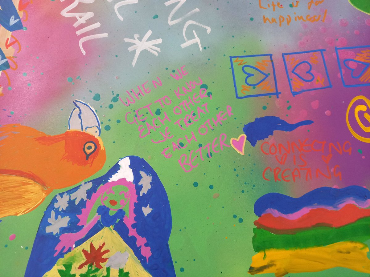 Hannah Ellis Gray tweet media