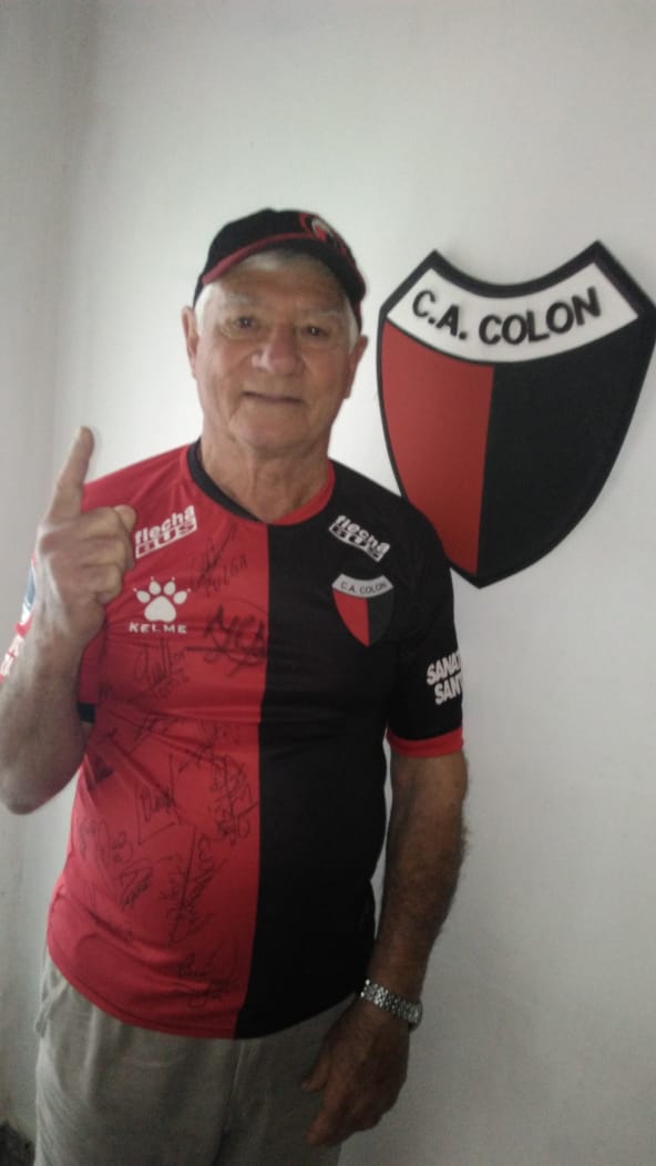 jbattagliotti's tweet photo. Omar Sanvido, "el abuelo de Brasil", tuvo su revancha... #Colón https://t.co/py1sJsyoCx