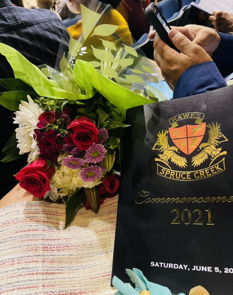 PortersPitch's tweet photo. ⚠️ Warning!! Super Proud Mom Moment! Our baby girl graduates today not only as a High School Senior but also College Sophomore 🎓earning Summa Cum Laude, Seal of Biliteracy, and Scholar of Designation honors @GreatDay2BAHawk #ProudMom #18YearsInTheMaking #Scholar https://t.co/ARW3ZbW0cD