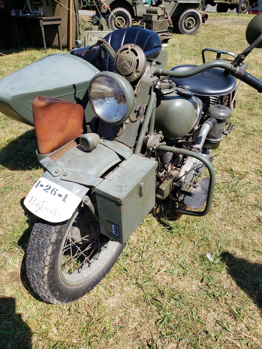 AcyRunway13's tweet photo. World War 2 weekend at Reading, PA - Motorcycles
#classiccycles #history https://t.co/zwy0UHQKHR