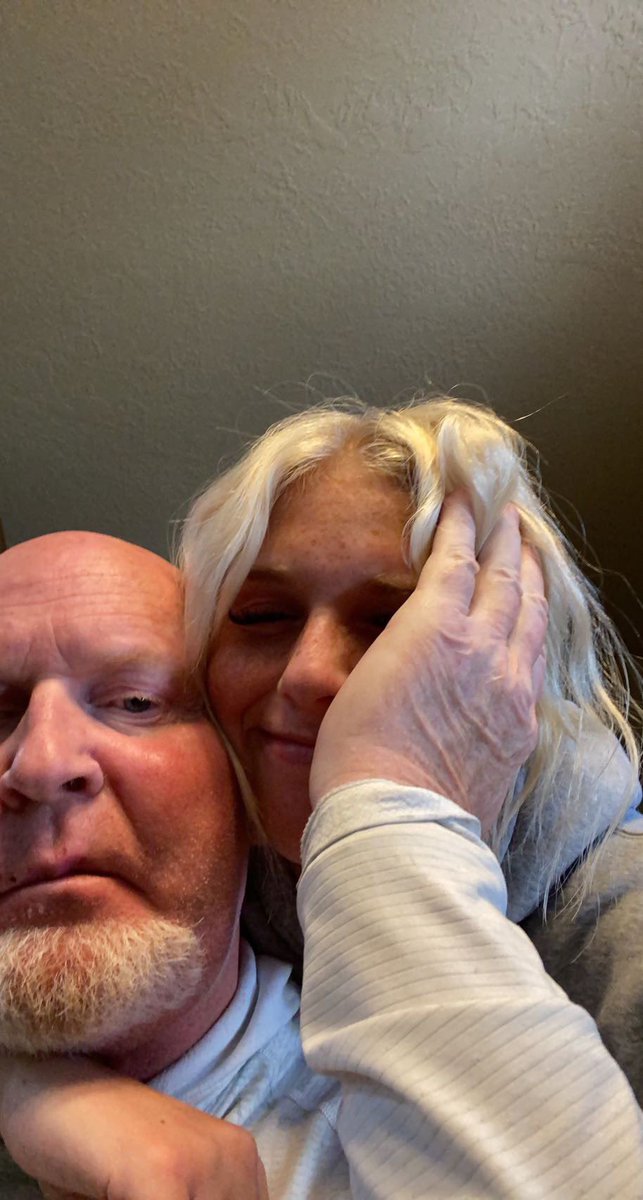 chelswhitworth1's tweet image. My heart hurts so bad💔