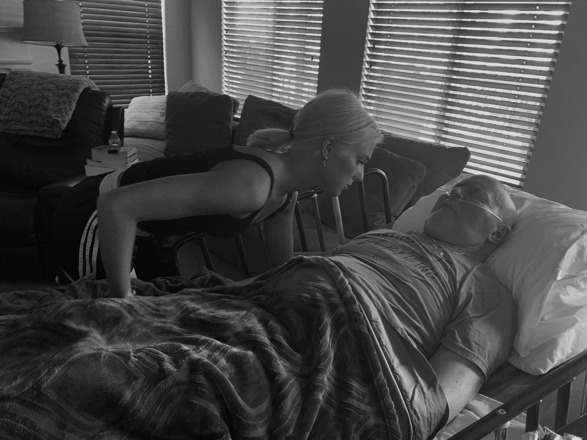 chelswhitworth1's tweet image. My heart hurts so bad💔