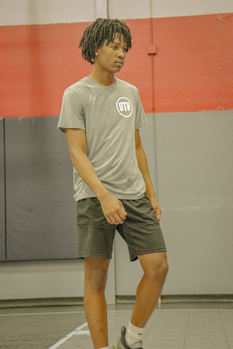 MaxFeldman6's tweet image. Silas Demary Jr, 2023 G with @TeamCurry, will wind up as a highly sought after two-way HM guard

Extremely gritty, physical defender with strong instincts &amp;amp; a crafty slashing ability📈

🔎 6-4 &amp;amp; 185

Radford, Tennessee, Georgetown, Clemson, Furman &amp;amp; more are turning up the heat