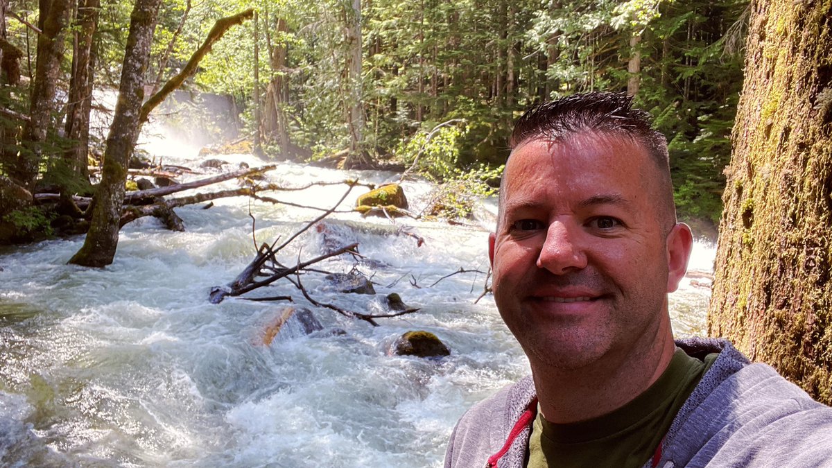 seakobi's tweet photo. Pit stop at #DeceptionFalls - breathtaking! https://t.co/3gCx62tvL0