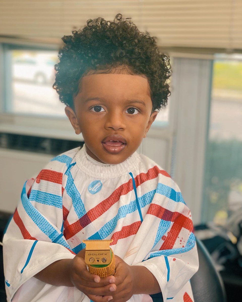 Charly Flow. tweet media