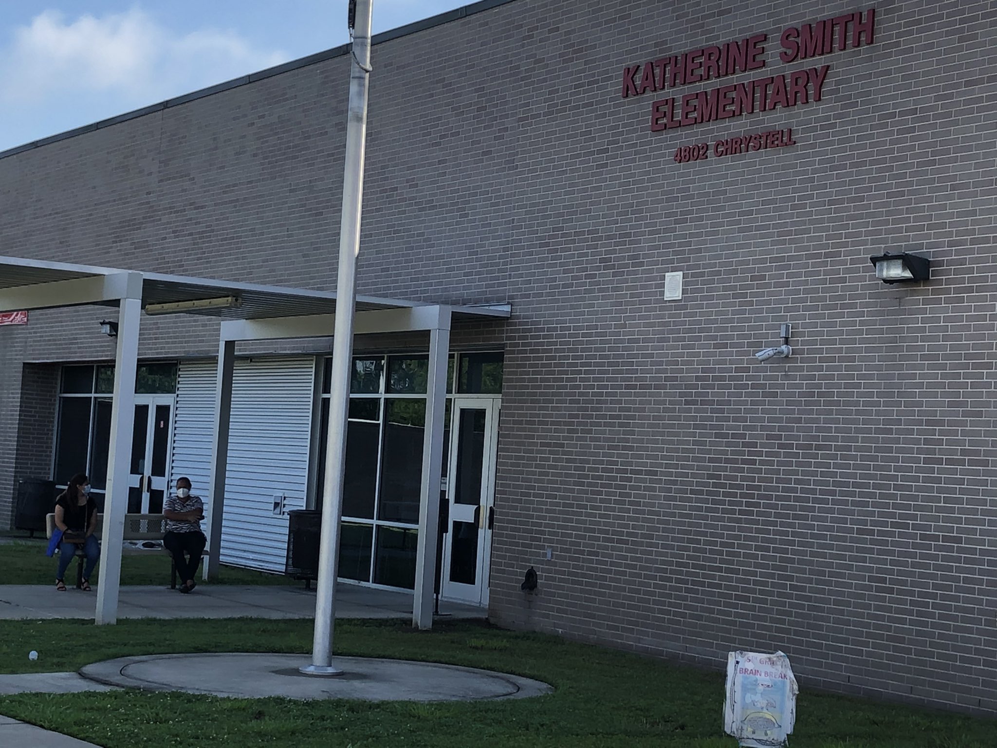 Houston ISD on Twitter "Lots of folks are ready to enroll their kiddos