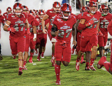 #AGTG After a good talk with Coach Joey Thomas, I am extremely honored and blessed to have earned my first offer from Florida Atlantic University <a href="/Joey_thomas24_/">Joey Thomas</a> <a href="/coachdavidkelly/">David Kelly</a> <a href="/campmoula_MG/">Ernest Harvey Jr.</a> <a href="/FAUFootball/">Florida Atlantic Football</a> #WinningInParadise🌴
