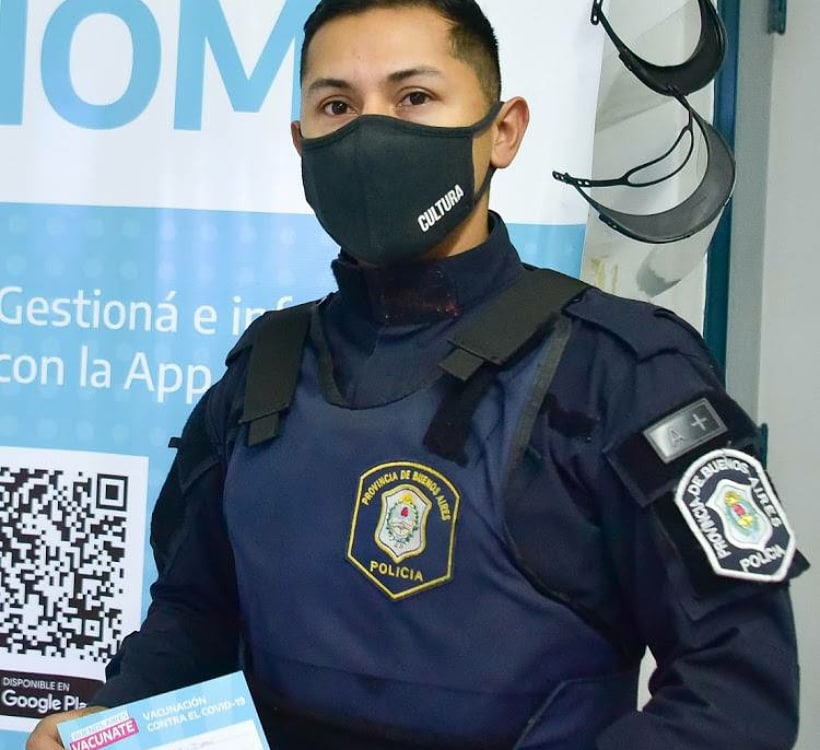 Mientras siguen llegando vacunas y ante el inminente inicio de la producción de la Sputnik-5 en nuestro país, avanzamos con el plan para inmunizar a los y las efectivos de nuestra fuerza. Cada vacuna es una esperanza para salir adelante.
#FuerzaBuenosAires