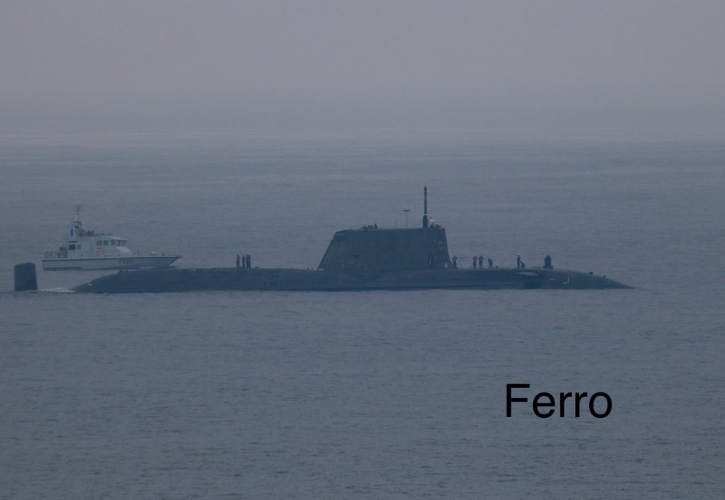WarshipCam's tweet photo. HMS Artful (S121) Astute-class nuclear-powered fleet submarine coming into Gibraltar - June 5, 2021 #hmsartful #s121

* photo courtesy of @Gibdan1 https://t.co/vaCFInkQYM