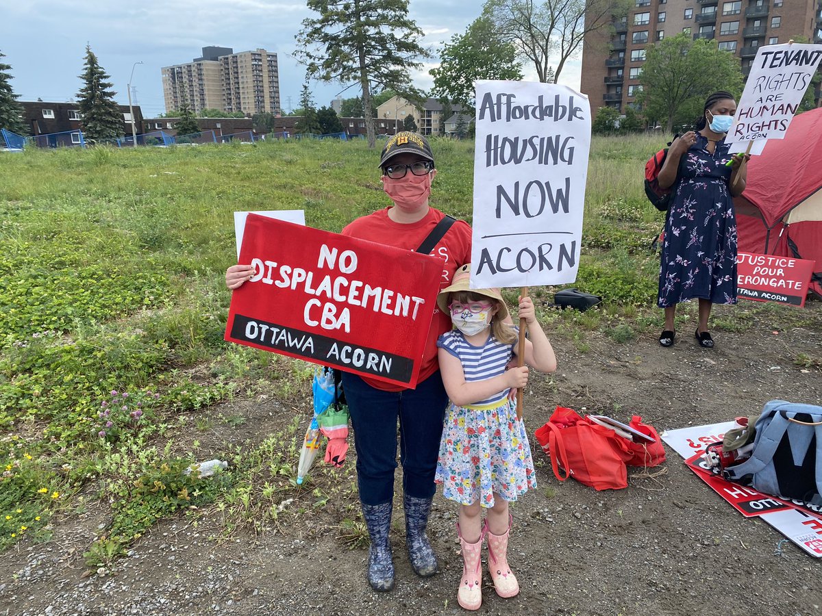 JoelDHardenNDP's tweet photo. Now it’s southbound to support our friends in #Herongate. A mass eviction of 400 tenants happened here in 2018, after years of neglect from the corporate landlord. We demand  people be allowed to move back here, into affordable homes. Thanks @OttawaACORN for organizing. https://t.co/TCldoRbTzv