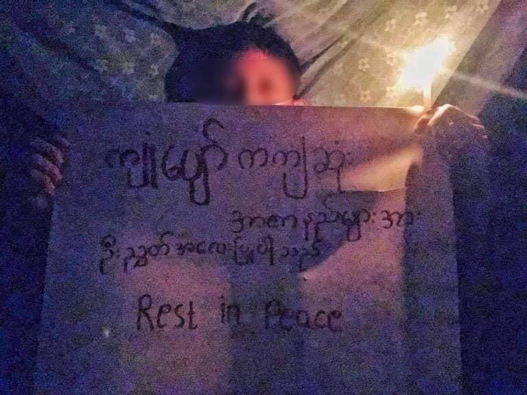 Hnin_oo44's tweet photo. Youths from Shwepyithar Tsp, Yangon held LightOutStrike last night as usual and prayed for Kyone Pyaw People. #SaveKyonPyaw
Save Myanmar!
Take action on military terrorists! #WhatsHappeningInMyanmar #June6Coup #RejectCoupRejectASEAN https://t.co/f0hfPB6Cuf