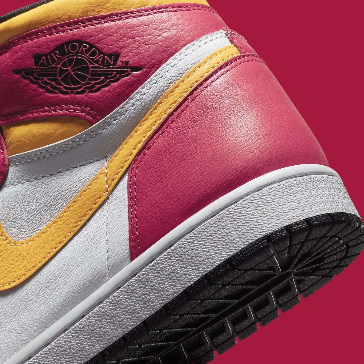 Finish Line's tweet - \