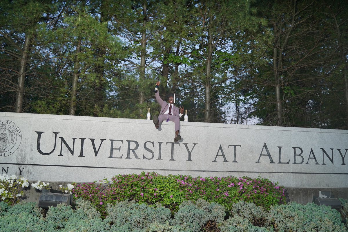 __IBSTAR__'s tweet image. Thanks UA🥂😌 #UAlbanyGrad #BlackGrad #BlackKing #BlackExcellence #BlackGradsMatter