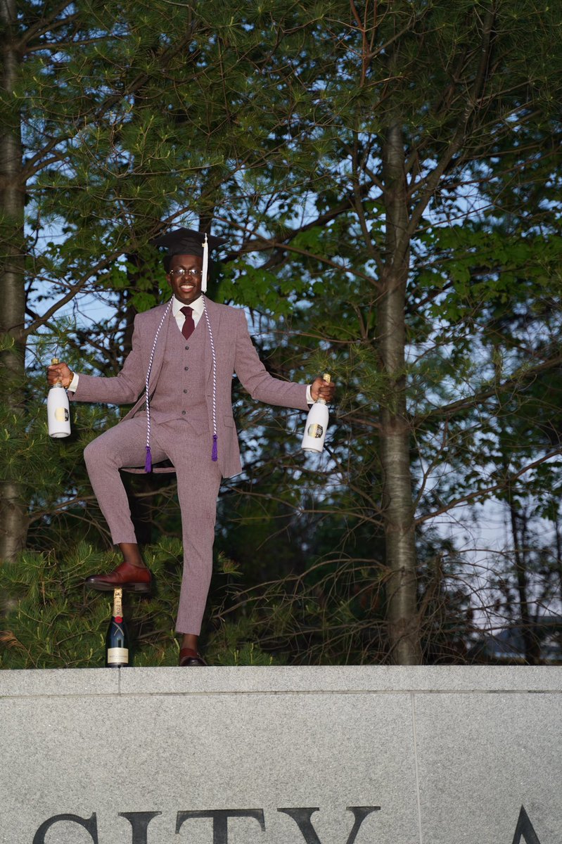 __IBSTAR__'s tweet image. Thanks UA🥂😌 #UAlbanyGrad #BlackGrad #BlackKing #BlackExcellence #BlackGradsMatter