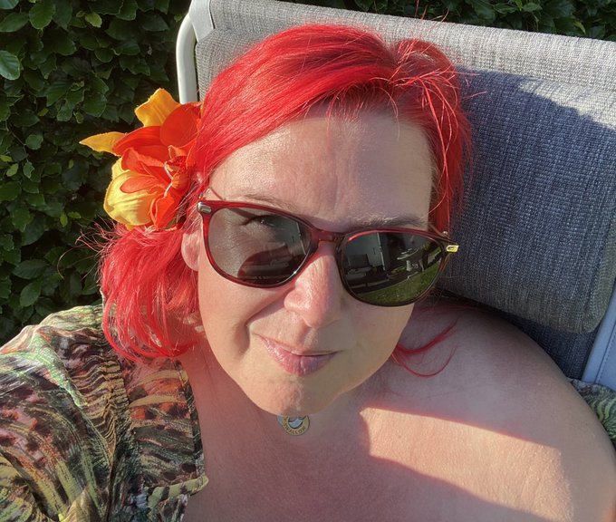 Time to chill and the sun now. New specs too. What do you think? https://t.co/VJOdA4joUY<a href="/tag/femdom"class="tags"><span>#femdom</span></a><a href="/tag/mistress"class="tags"><span>#mistress</span></a><a href="/tag/findom"class="tags"><span>#findom</span></a><a href="/tag/sub"class="tags"><span>#sub</span></a><a href="/tag/dominance"class="tags"><span>#dominance</span></a><a href="/tag/wo"class="tags"><span>#wo</span></a>