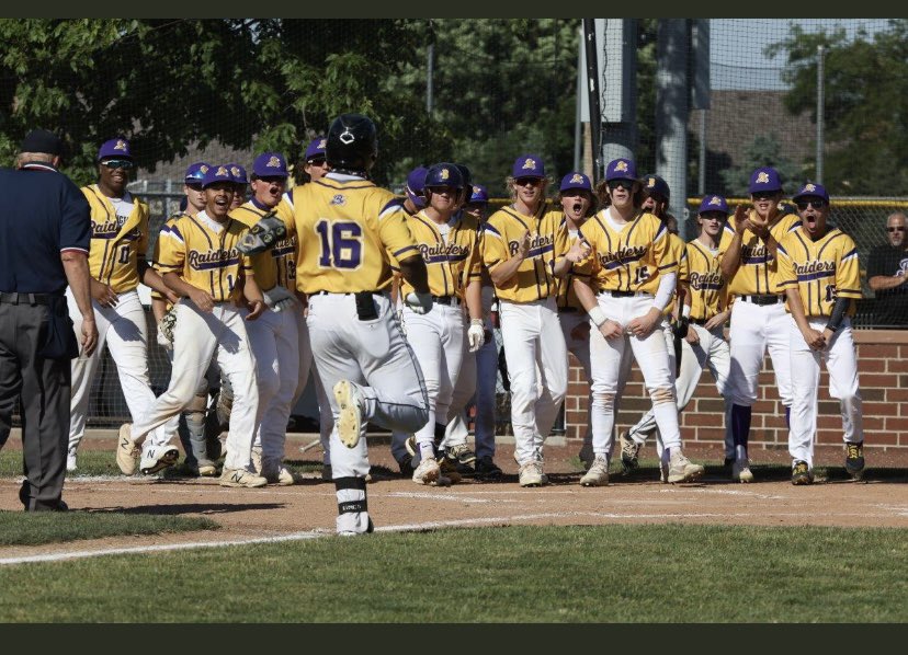 CoachClapp2025's tweet image. Thank you for a GREAT season Raiders! This picture is what will be remembered. Look at the pure joy on every face pulling together for a common goal. Sun is up - win the day. I love you guys
😈⚾️😈⚾️😈⚾️😈⚾️😈