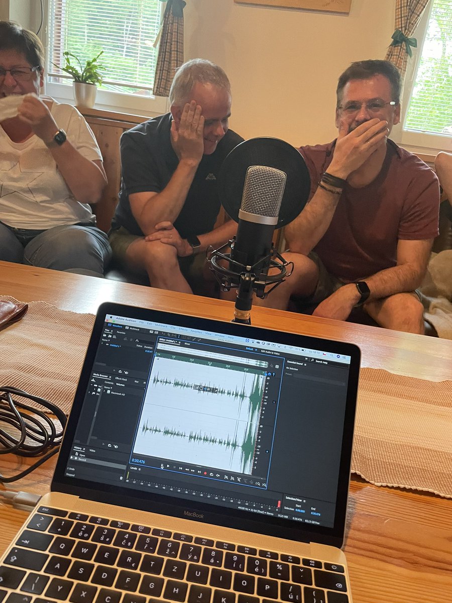 iSkolstvi's tweet photo. Připravujeme nový díl podcastu #ekavarna na téma: Změna RVP a nová informatika. Velmi zajímavá diskuze na toto téma již v červnu na #Applepodcasts a #Spotify hosté: @Libor_Klubal @GavendaPavel @lenkaskybova @kukuslav @JitkaRa @patrman76 @VojtechGybas @bohape moderuje @JanKucerik https://t.co/IxSL93VV5e