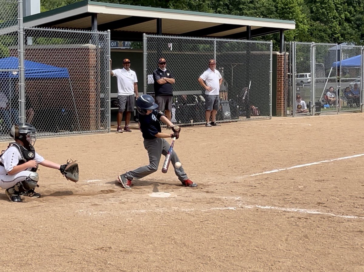 SBAStarsLKN's tweet image. GREAT START to the weekend as the SBA Stars take down @Travelball247's No. 5 ranked Five Star Carolina Railroaders, 8-3!  We're back in action at 3 pm vs the SC Warhawks. 

@sbalakenorman