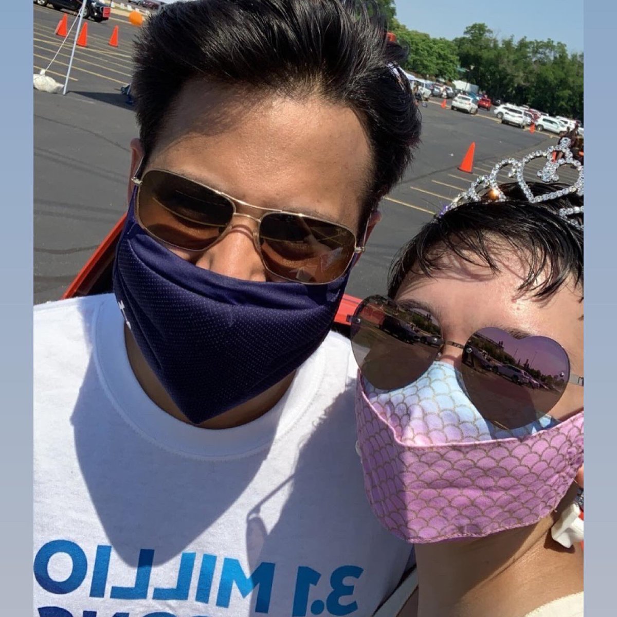 FITWITMD's tweet photo. What an Amazing #TakeStepsPhilly #DriveThru @WellsFargoCtr ! We celebrated great #IBD Heroes &amp; could not have done it without our @CrohnsColitisFn #Philly Staff, Volunteers &amp; Sponsors !

THANK YOU All &amp; @penngihep 

Donate to Penn’s GOTS the RUNS:

https://t.co/24h56SL4OB https://t.co/i0XIHh7skP