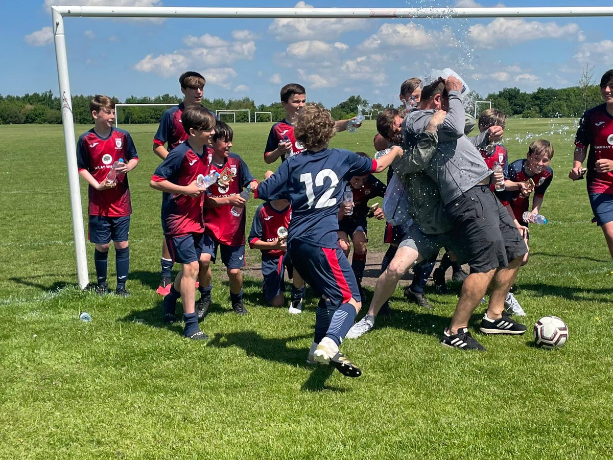 ForfieldU10's tweet photo. What a way to end the season a good battle against @MCA_JFC_12s both teams working hard in the heat.
The boys won the league today after working hard all season,they deserved it unbeaten all season . Well done boys super proud of everyone, Ste got a drenching to celebrate too 🏆 https://t.co/y9gANr8iff