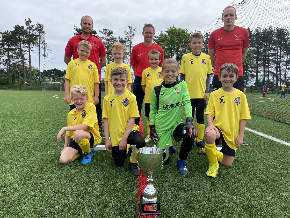 NorfolkCYFL's tweet photo. Some Team Photos from today’s U9s @4sportsgroup Cup Final @theFDCflegg x 👏👏⚽️🏆 https://t.co/7ZtoCsj050