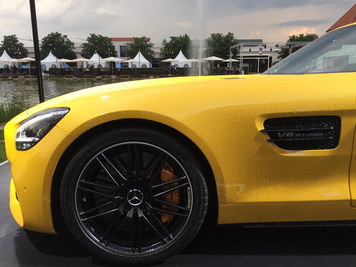 dr_saahb's tweet photo. The Mercedes-AMG GT S
#thebestornothing #amggt #gts #mercedes #amg #amggang #amglife #amgpower #nofilter #mercedeslife #mercedesclub #amgaddict #sportscar #mercedesamg #amgclub #amg4ever #mbfanphoto #supercar #exoticcar #exterior #exteriordesign #MBDetail #detail #yellow https://t.co/SsNIYIW43R