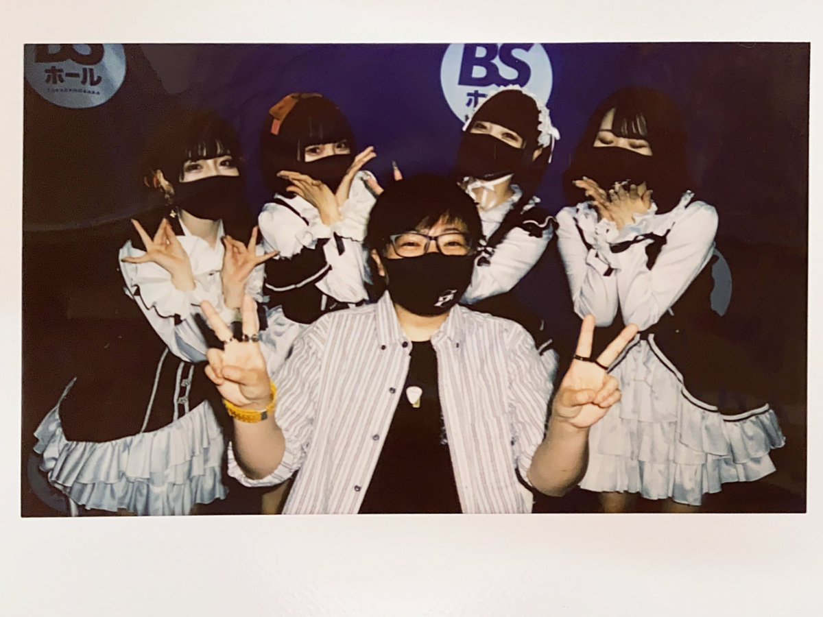 頭文字m على تويتر 陰キャ特有のピース しかできない もち子ちゃんに小学生みたいなことされてるの今気付いた愛おしいなあ 本当に4人とも 可愛いんだ まこちゃんもななきさんもやえかちゃんももち子ちゃんも 全員可愛いんだ Payrin Sさん 心から