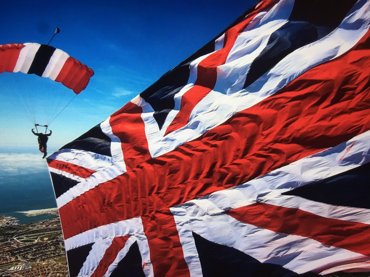 Follow @MadeinGB2013 🇬🇧 @MadeinBritainGB @StillMadeInBrit @MakeItBritish @Jefferson_MFG @ZenootUK @FactoryNOW_ @Rob_Kimbell To @BuyDirectUSA 🇺🇸 flying the flag for #Britain