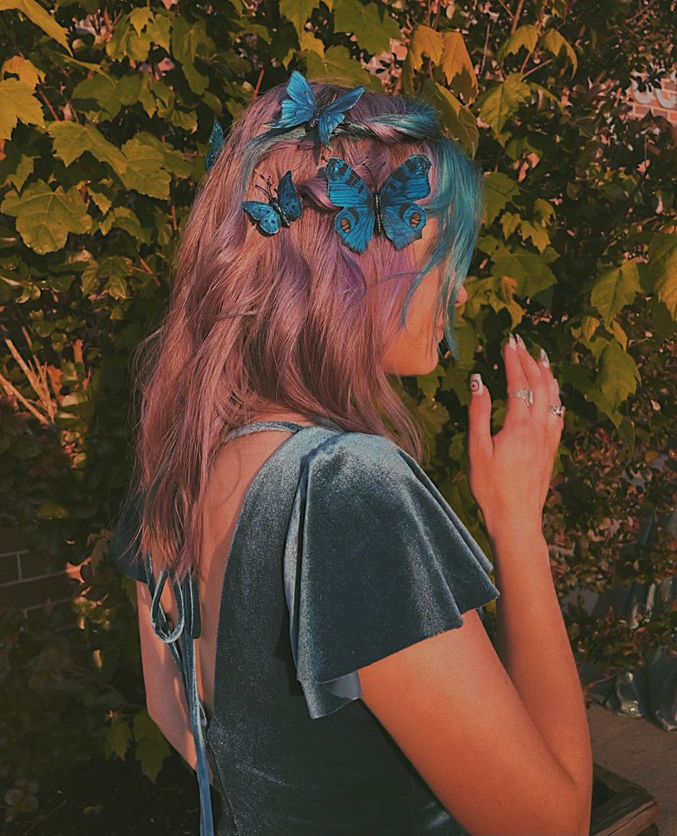 abbieinviolet's tweet photo. prom?... nah, let’s go to pixie hollow instead https://t.co/XE9XkzV60q