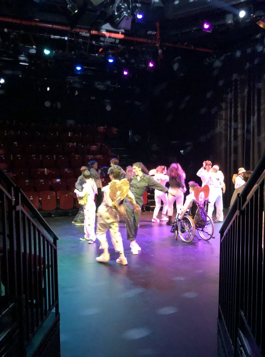 HannahHoggg's tweet photo. What a week, created and filmed our @NTConnections play. I am so proud of every single person in the cast. You all smashed it, thank you for being so wonderful! Big huge love to you all. @ChichesterFT @ChichesterFYT https://t.co/sQLXOslrft