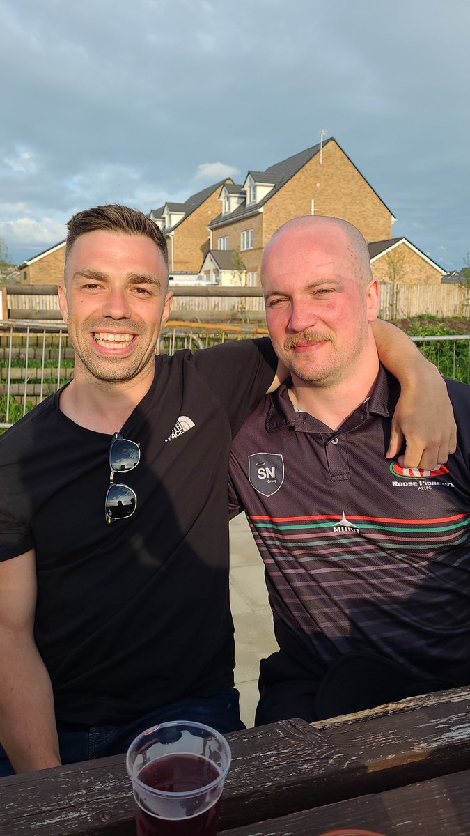 RPARLFC's tweet photo. Whos older ? https://t.co/TjTEm9BFux