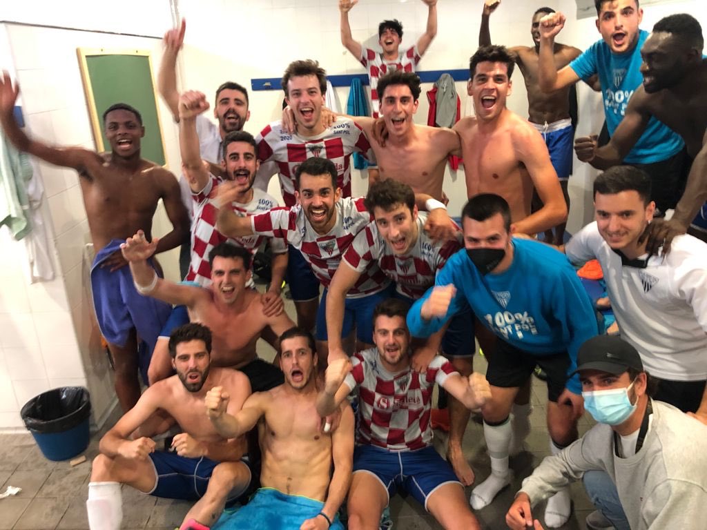 atcsantpol's tweet photo. Final al Mpal de Malgrat !
@CDMalgrat2018 1 - @atcsantpol 4
Victòria en un duel emocionant contra un bon @CDMalgrat2018 que ens classifica cap als 1/4 de final de la #Copa2Cat !
Diumenge a les 12h al #SotdeBagueny
100% Sant Pol 🔴⚪️
#futcat #futbol #Copa2cat https://t.co/v0uxZPX1nr