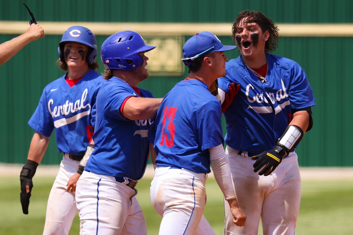 Michael Clubb tweet media