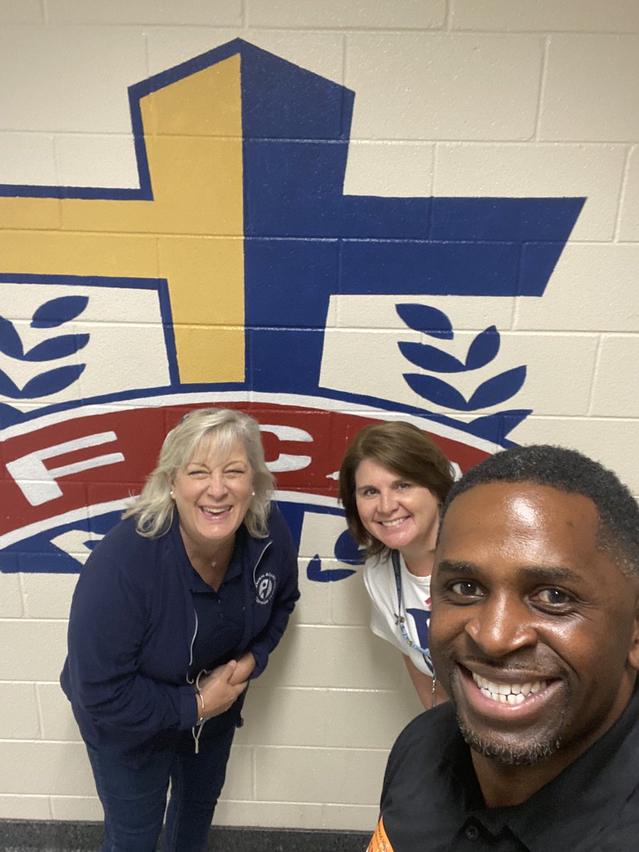 ervin_mack's tweet photo. Great visit yesterday @BlythewoodHigh . To know these two ladies, who were like mothers to me in high school, are Huddle leaders on that campus made it special. Thanks to the coaches & admin for the Gospel filled convo and excitement for FCA! #FCAtakeover #richlandcountyiseeyou https://t.co/pmLzcqcMjK