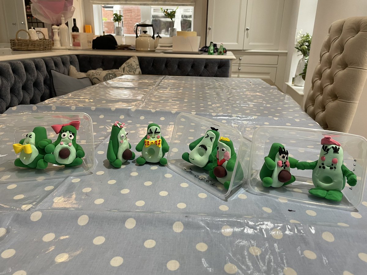 Thanks to the Fabulous <a href="/CarolineGirvan/">Caroline Girvan</a> for having <a href="/JumpingClayUK/">Jumping Clay</a> involved with your celebration of One Million Subscribers(and counting) today! 

The Children’s creations are fantastic! 

#JumpingClay