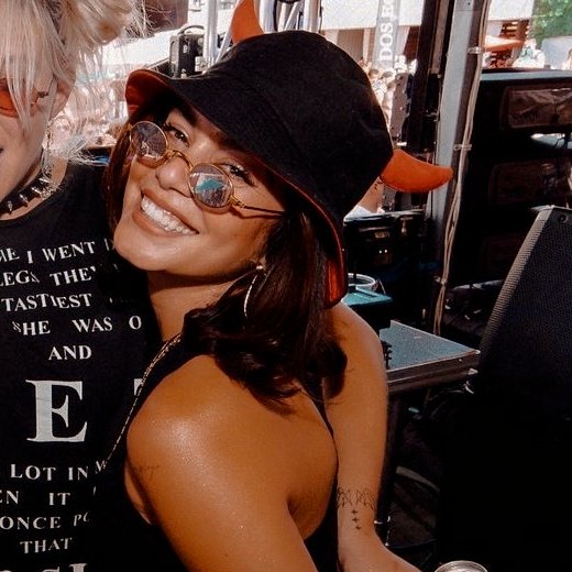 Are you devil? Are you angel?
Am I heaven? Am I hell?