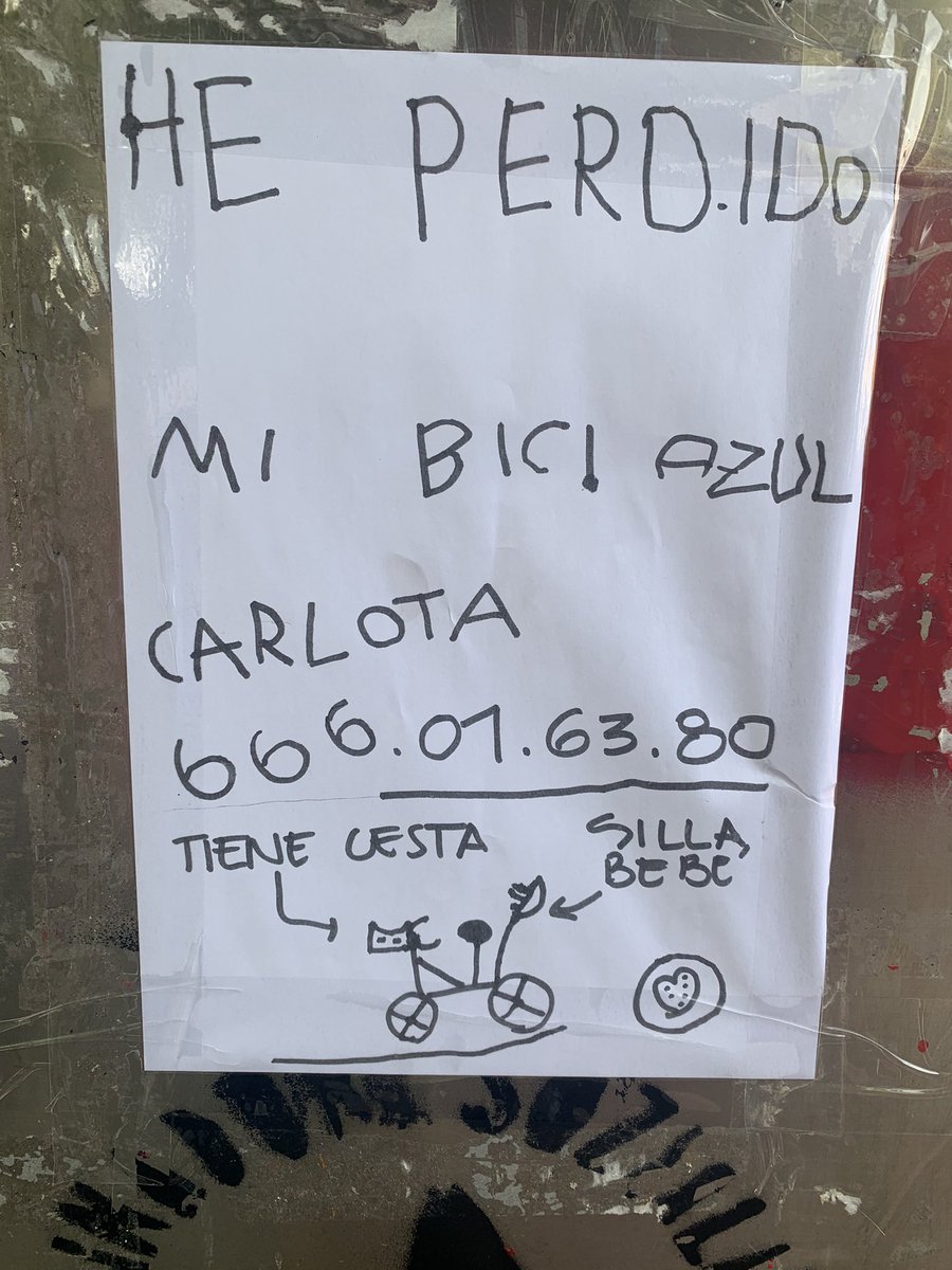 RoberDPdP's tweet photo. Parece que alguien ha perdido su bici en el parque del Prado en #VitoriaGasteiz  Carlota se ha preocupado de preparar y compartir estos carteles. Como padre me encanta que los suyos hayan hecho que ella se implique y le den esa responsabilidad. Vamos a ayudar a que aparezca? https://t.co/lzDlzWxelW