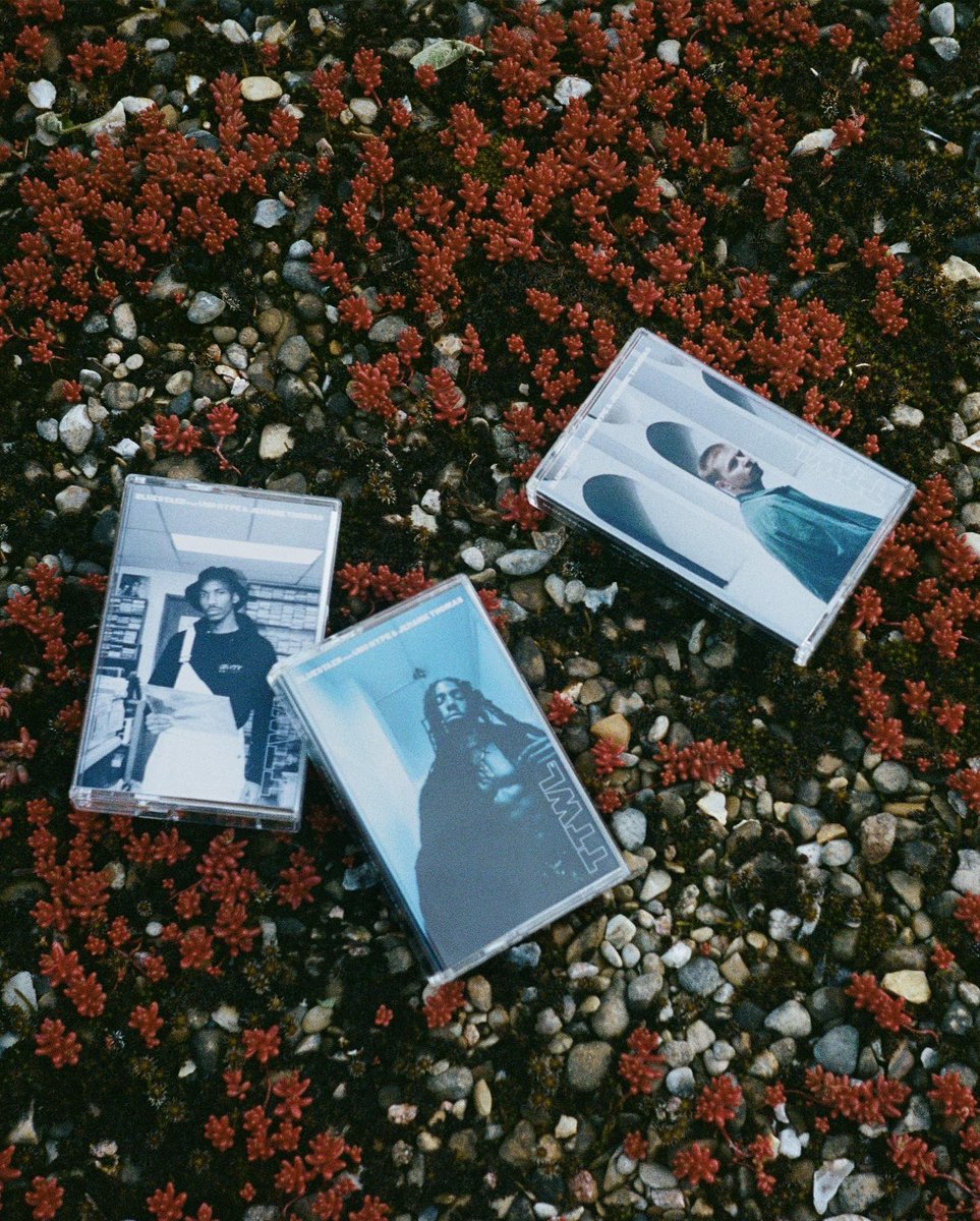 Bluestaeb's tweet photo. ‘TTWL’ feat @UnoHype &amp; @jeromethomasfoe out since a few days! 

Followww the link if you didn’t have a listen yet!! 
https://t.co/6fetjmkNgP https://t.co/8TU3yQz8cC