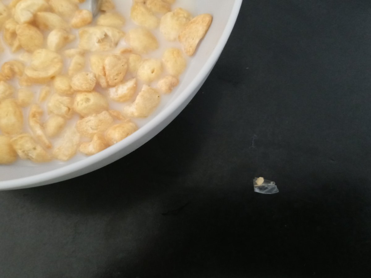 MommaDukesMB's tweet photo. @KelloggsUS  (1) please explain.. I just bit into my pops cereal..(which I haven't had forever).. &amp; as I was chewing, I felt this as I chomped down. It physically Hurt my tooth as It separated from an individual kernel of pop.. It literally slivered my tongue as I tried to feel https://t.co/UgZq23IKzH
