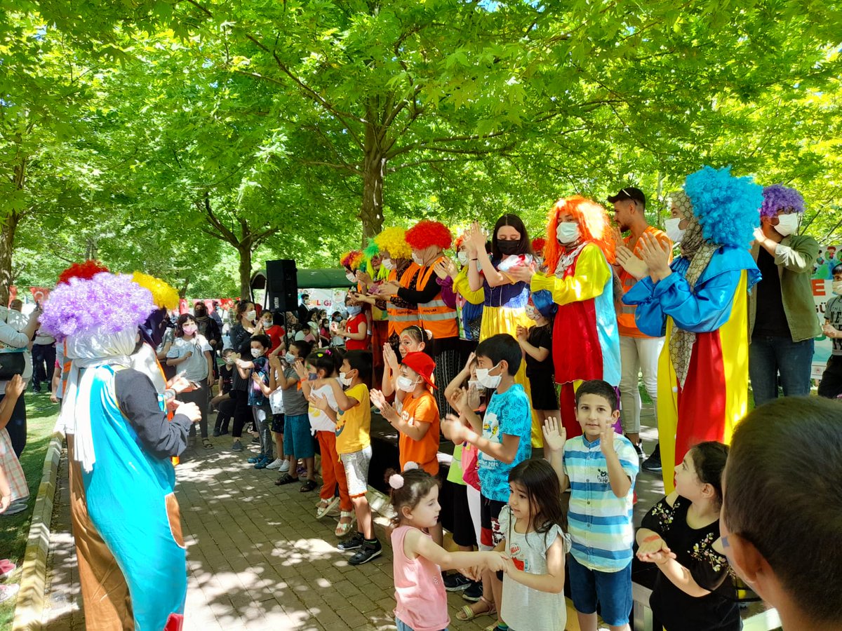 Rabialisanoglu's tweet photo. 5 Haziran Dünya Çevre Günü nedeniyle Karaköprü Belediyesinin düzenlediği Çevre Şenligine katıldık herşey için teşekür ederiz @MetinBaydilli @Karakoprubel #Haziran #sanliurfa https://t.co/V2IrPQar44