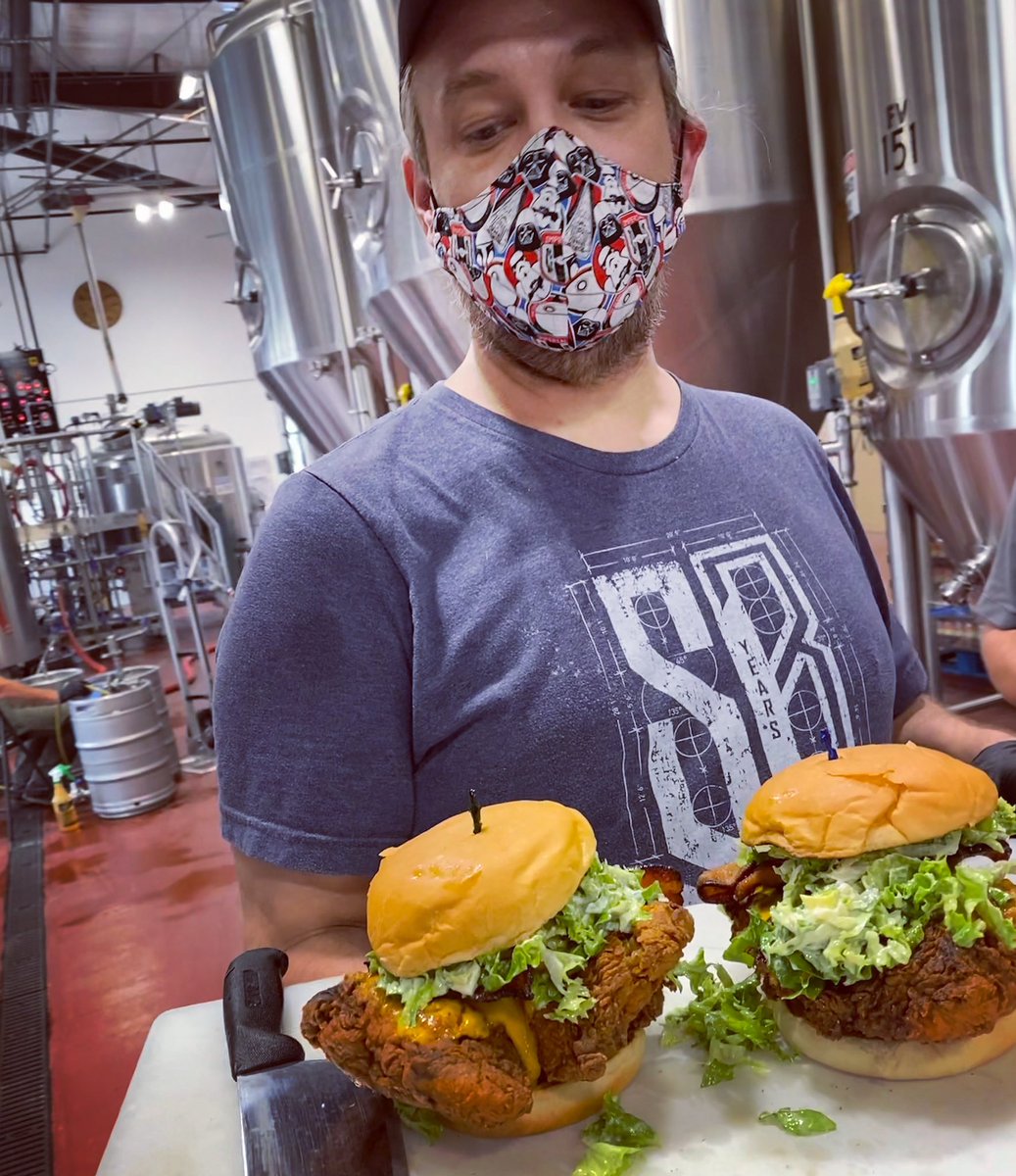 SBBrewyard's tweet photo. Just some QA/QC on Chef Jason’s latest R&amp;D. 😋🤤⁠
Coming [back] soon...⁠
⁠
⁠
#BuiltToBrew #newmexicofood #EatLocal #foodie #chef #abqfood #brewpub #brewery #greenchile #newmexico #nmcraftbeer #nmbeerlove #friedchicken https://t.co/ZXb1tqk4Oq
