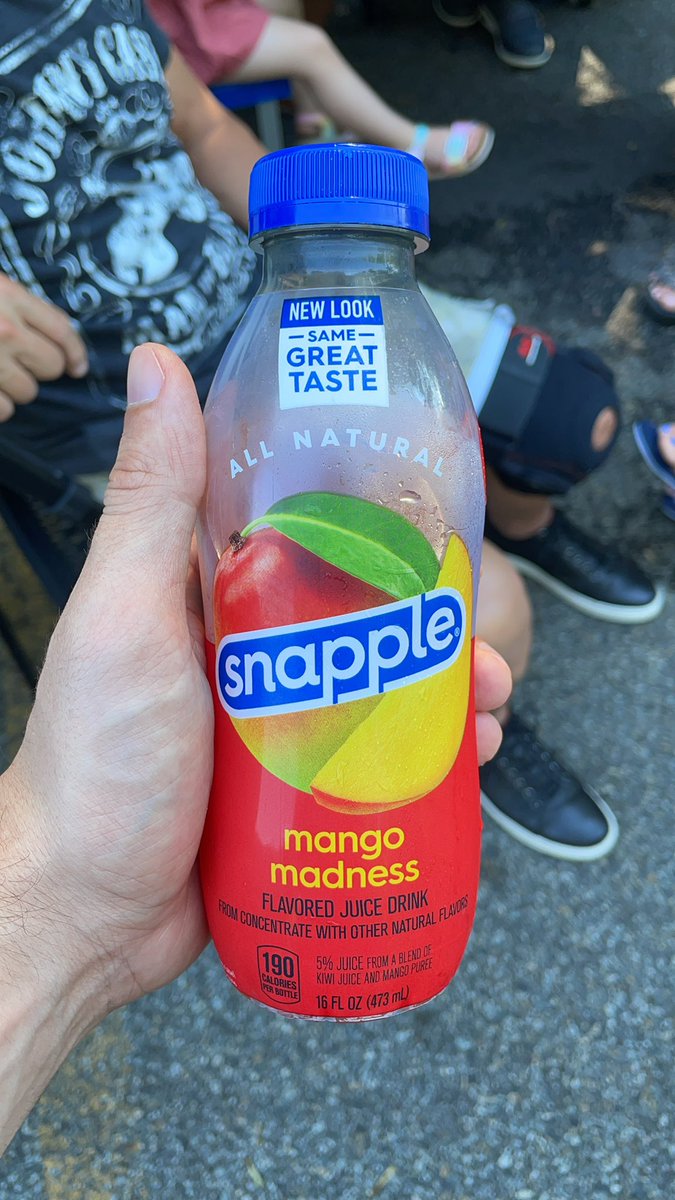 TommyNavs's tweet photo. Who at @Snapple approved these bottles? #notmysnapple https://t.co/041O60aMFl