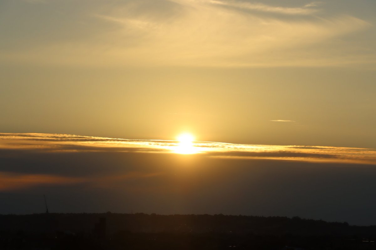 Melshenny1's tweet photo. "Every sunset brings the promise of a new dawn."
- Ralph Waldo Emerson
#sunset #sunsetphotography
#sunsetinthepark https://t.co/EsQibFB9iF