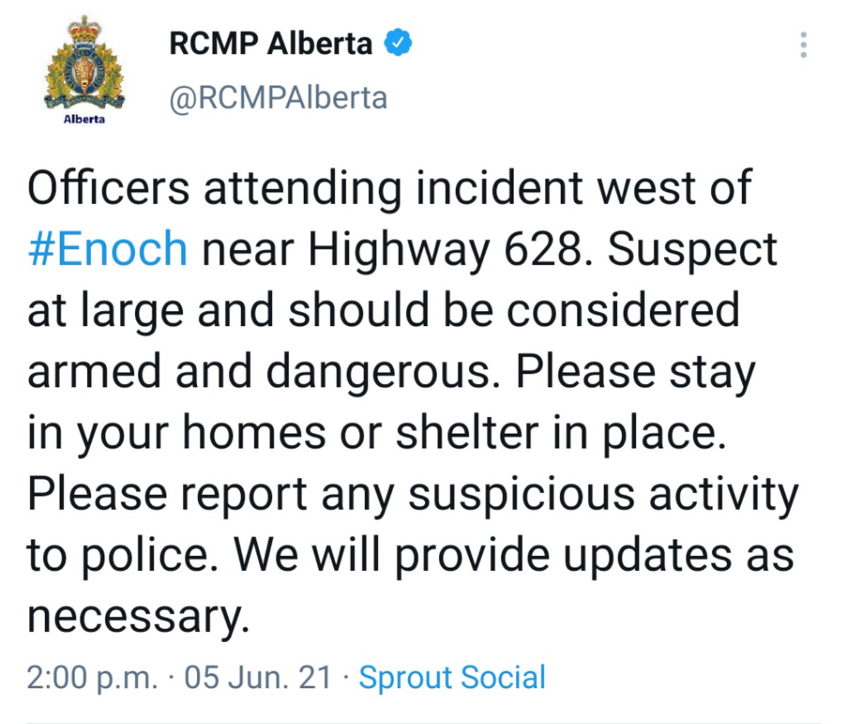 cspotweet's tweet photo. RCMP also issuing this information about armed individual at large. 

#yeg #yegcc #yyc #abcrime https://t.co/K9rfaD8it3
